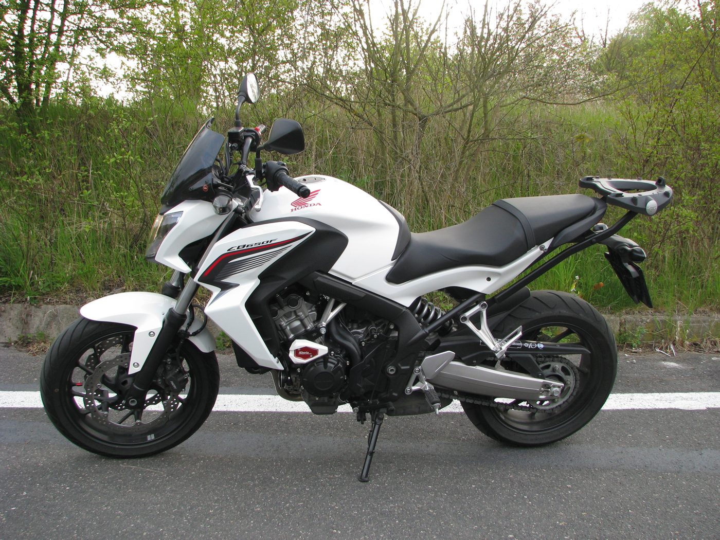 Honda CB 650 F — výcvikové vozidlo autoškoly Hodan